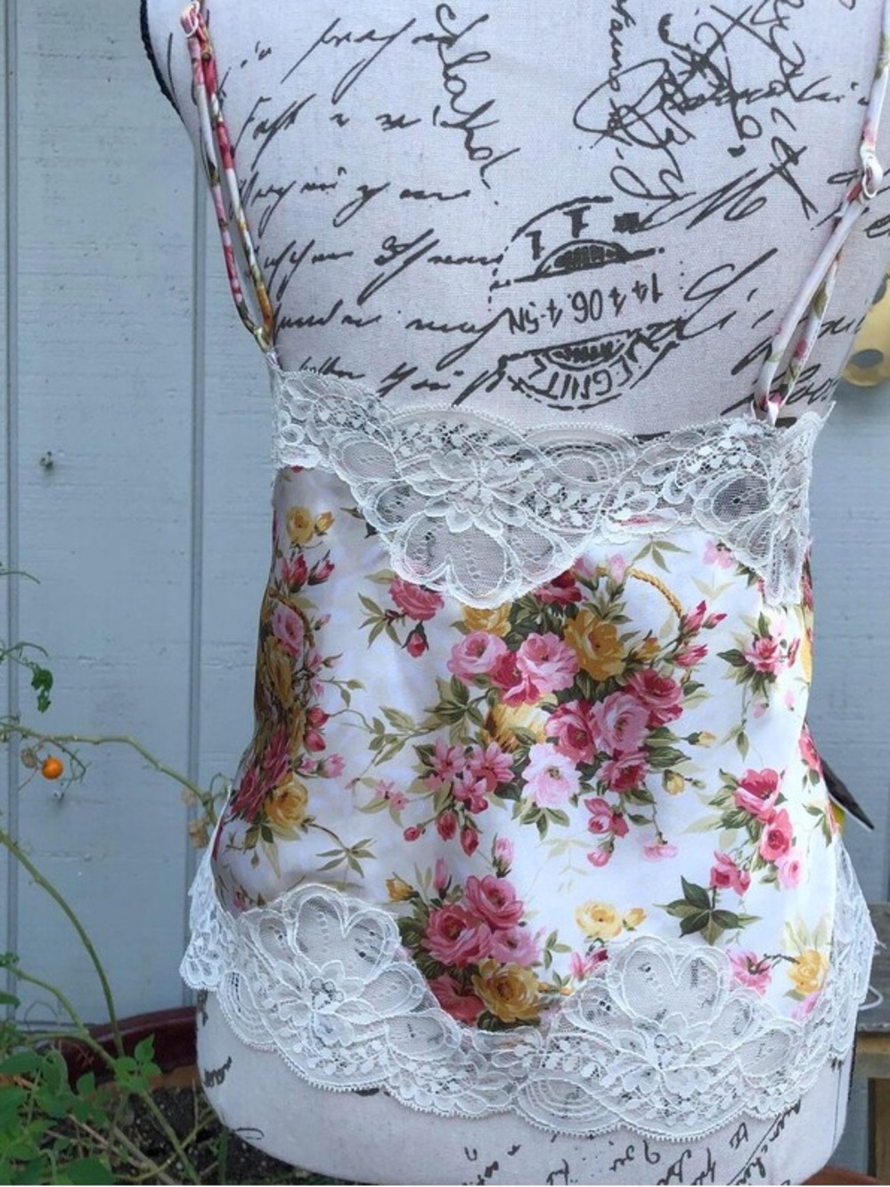 Vintage Oscar De La Renta Cami Top - Picture 14 of 14